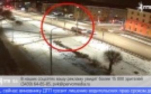 Нетрезвый водитель влетел в пассажирский автобус в центре Первоуральска