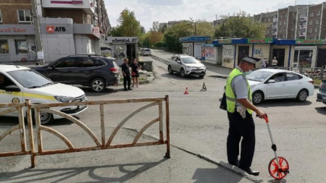 Семнадцатилетний велосипедист столкнулся с автомобилем