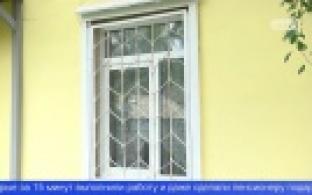 Житель Первоуральска пострадал от "настройщиков пластиковых окон"