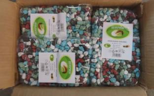 Уральские таможенники пресекли нелегальный ввоз 10 тонн китайских конфет