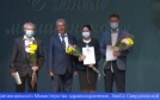 Первоуральских медиков поздравили с профессиональным праздником