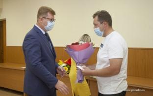 7 первоуральцев сегодня получили знаки "Почётный донор России"