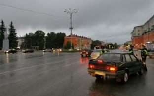 Пять первоуральцев сели пьяными за руль