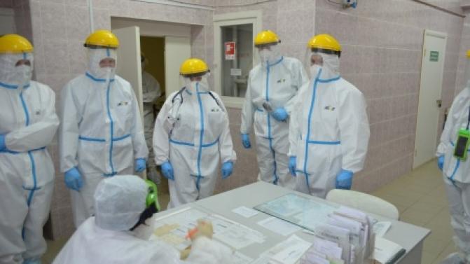 Первоуральским медикам подарят билеты в кино, зоопарк, спортзал и театр