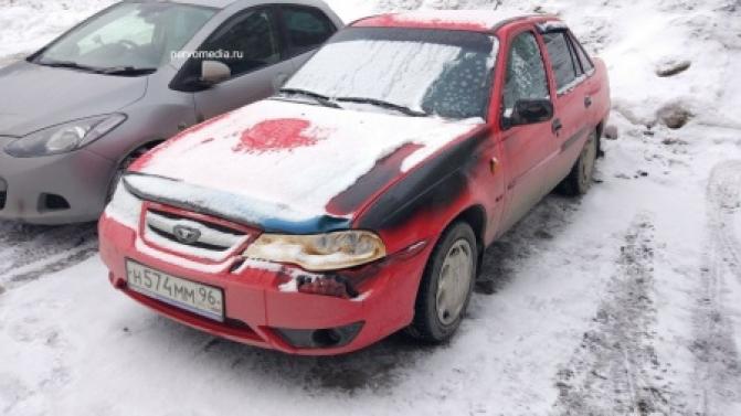 В Первоуральске сгорели два автомобиля