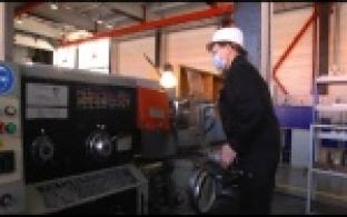 Профессия токаря - как искусство, говорят о своей работе сотрудники ПНТЗ