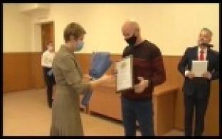 Первоуральских волонтеров отметили грамотами и благодарностями