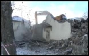 Здание сгоревшей гостиницы решили снести