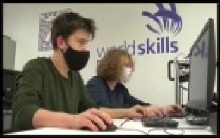 Для первоуральских школьников провели уроки профмастерства