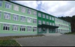 Глава Первоуральска проверил, как идет ремонт школ