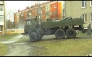 Территории социальных объектов в городе дезинфицируют