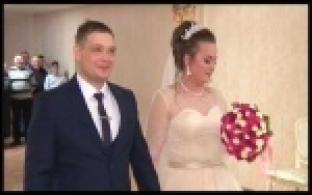 Красивую дату для регистрации брака выбрали 10 пар