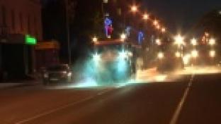 Город отмывают от пыли