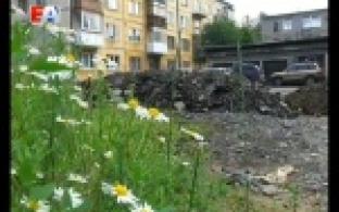 Асфальтовые кучи выросли в одном из дворов Первоуральска