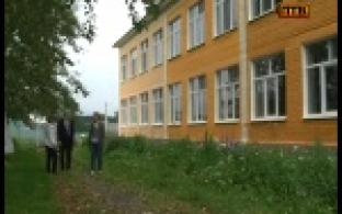 Поселковые образовательные учреждения сегодня осмотрели специальная комиссия