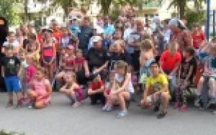 В Первоуральске продолжают добрые советские традиции, все лето в округе проводят дни двора