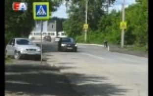 В Первоуральске приступили к обустройству пешеходных переходов и автобусных остановок