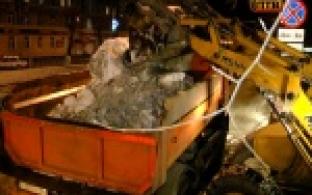 Чтобы очистить городские улицы от снега коммунальщики трудятся по ночам