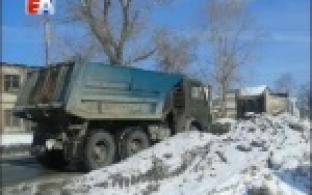 В Билимбае активно борются с жителями частных домов, которые устраивают несанкционированнные свалки из снежных куч