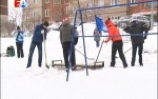 Студенты и выпускники программы "Будущее Белой металлургии" помогают навести порядок в Первоуральске