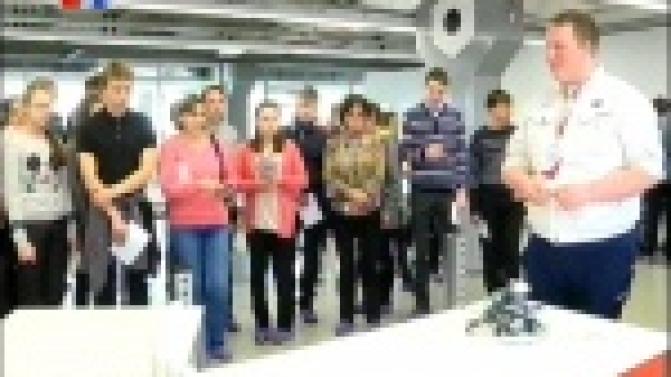 Почти полторы тысячи школьников Свердловской области побывали в Образовательном центре Группы ЧТПЗ