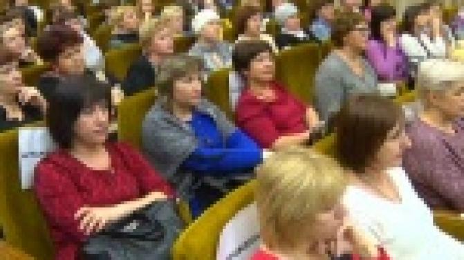 Профессия педагога в последнее время становится все более популярной, в том числе и в Первоуралське
