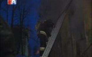 Жителям дома на Магнитке пришлось спасаться от пожара бегством