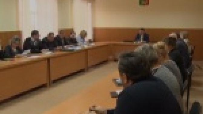 Не вывезенный вовремя снег - повод обратиться в администрацию