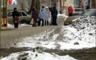 Чтобы водители забыли про снег и колеи на дорогах, специалисты МПО ЖКХ работают не покладая рук