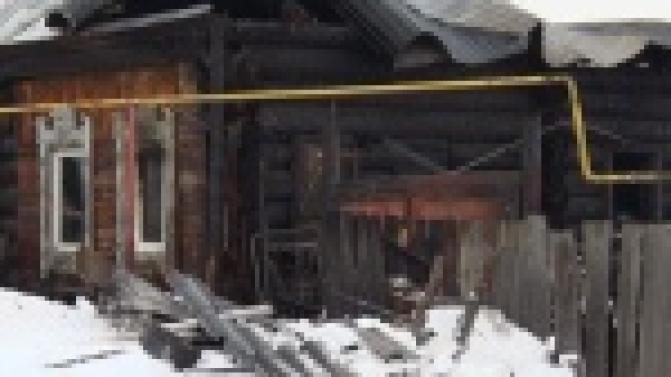В Первоуральске сгорел частный жилой дом