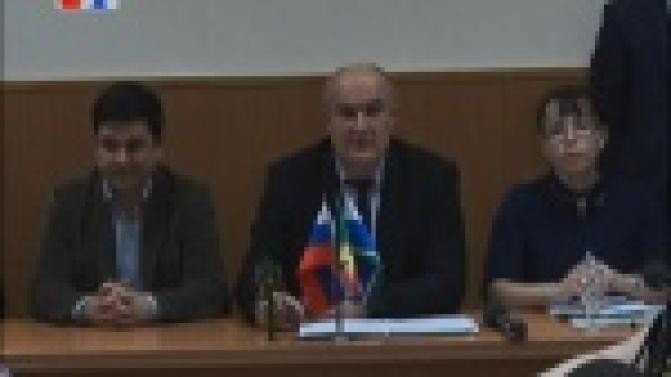 Первоуральцы одобрили инициативу депутатов партии "Единая России" о внесении изменений в Устав города
