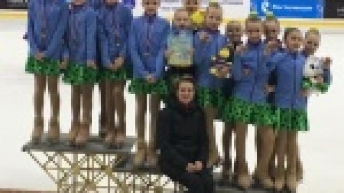 Бронзовые медали пополнили копилку наград уральских фигуристок.