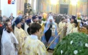 Митрополит Екатеринбургский и Верхотурский Кирилл вручил главе Первоуральска благословенную грамоту
