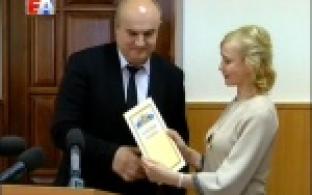 Глава Первоуральска Николай Козлов получил благодарность областного избиркома