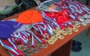 Около 300 спортсменов встали на путь чемпиона