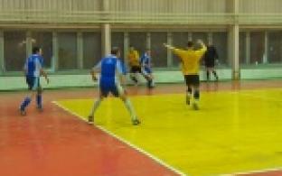 В Первоуральске продолжается первенство города по мини-футболу