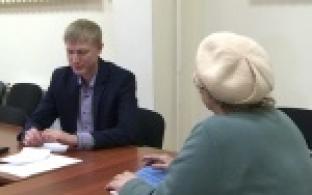 Отремонтировать мост и залить каток