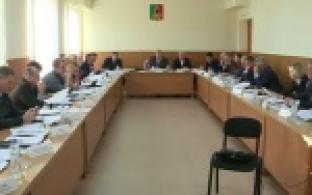 Стать еще ближе к народу предлагают депутаты, и готовы изменить структуру выборов в Первоуральскую городскую Думу