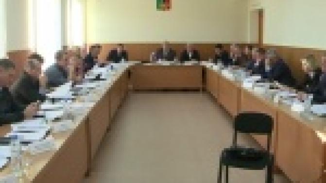 Стать еще ближе к народу предлагают депутаты, и готовы изменить структуру выборов в Первоуральскую городскую Думу