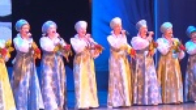 Световое шоу и фейерверк талантов