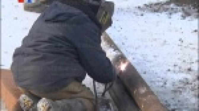 Специалисты водоканала приступили к ремонту аварийного участка теплосети в районе противотуберкулёзного диспансера