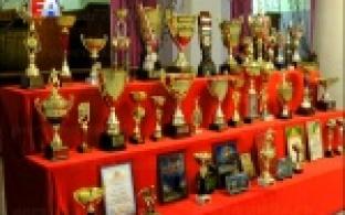 Футбольная команда "Динур" стала лучшей в этом сезоне