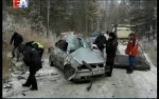 На трассе в окрестностях Первоуральска перевернулся автомобиль, который угнали из автосервиса