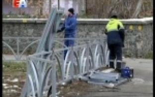 Теперь у жителей не будет соблазна перейти дорогу не по «зебре»