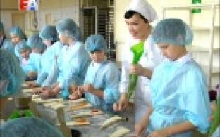Мастер-класс для школьников провели профессиональные пекари