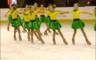 Первоуральские фигуристки представят наш город на Всероссийских соревнованиях по синхронному катанию