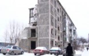 Разрушенную часть многоэтажки в Веросовке решено демонтировать