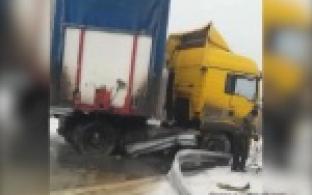 Первые жертвы гололёда...