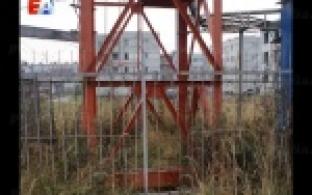 Первоуральские школьники облюбовали вышку сотовой связи для своих игр