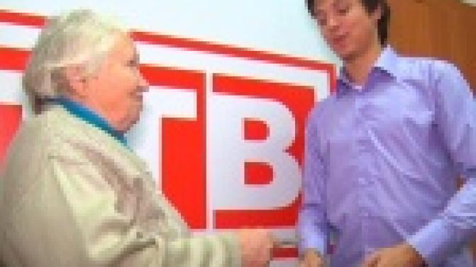 "Первоуральск ТВ" продолжает дарить призы телезрителям, которые сообщают новости
